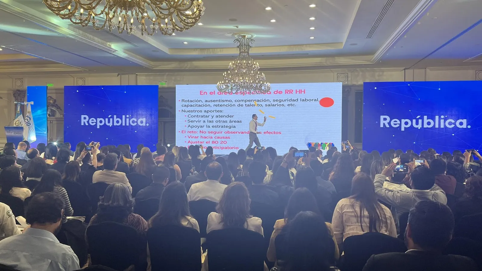 Conferencia para líderes de talento humano